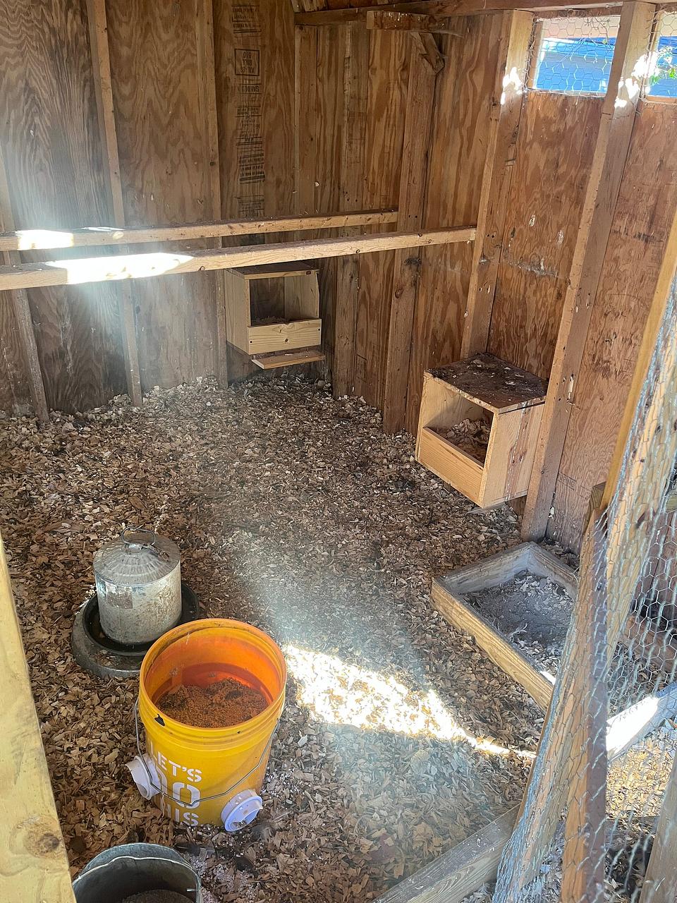 Coop (Indoor) and Run (Outdoor)